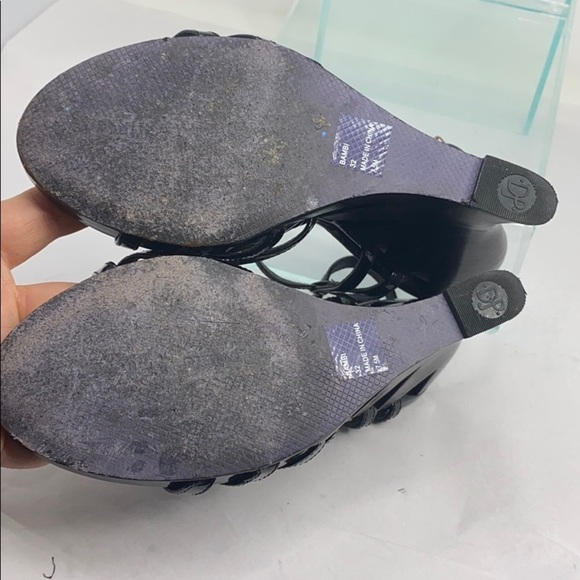 Donald J Pliner Sz 7.5M Bambi High Wedge Sandals - Picture 11 of 11